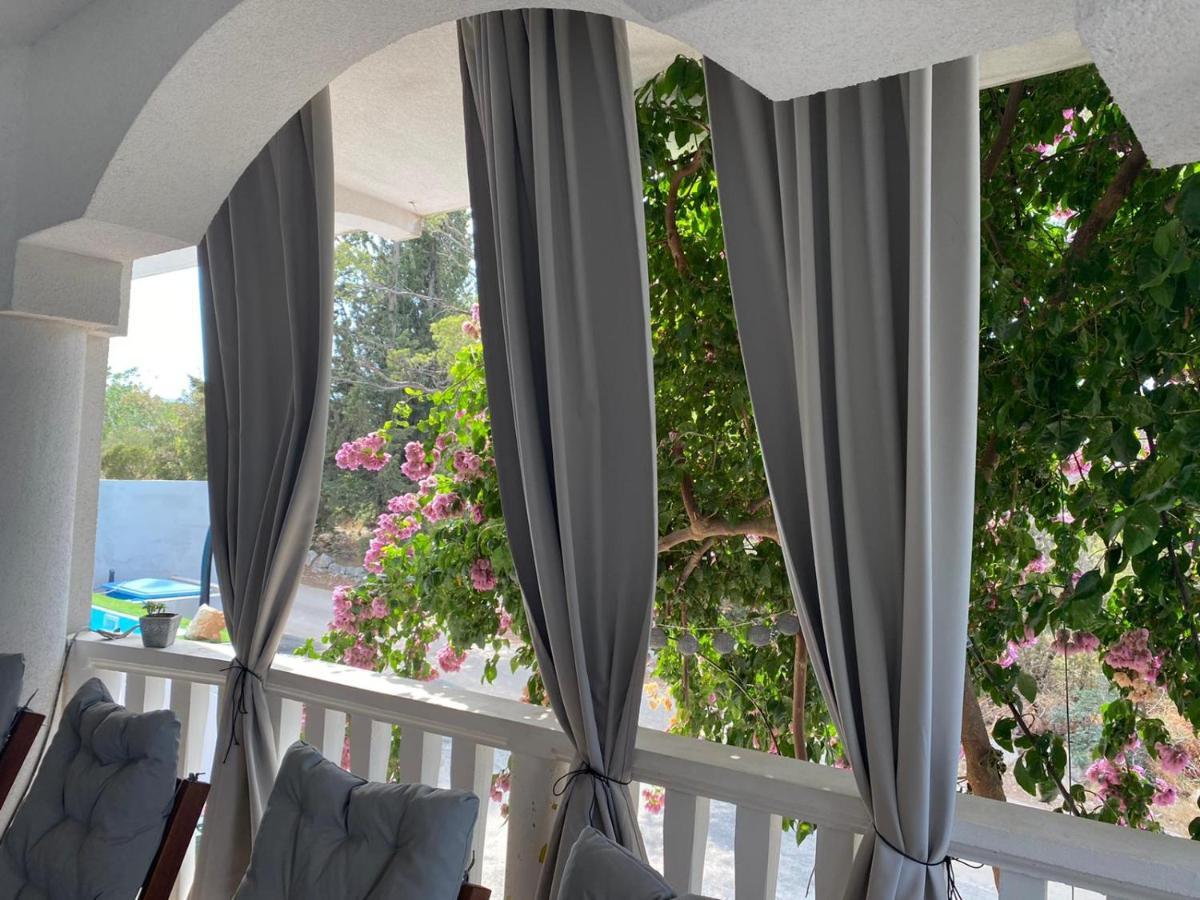 Luma Rooms Rudina Exterior photo